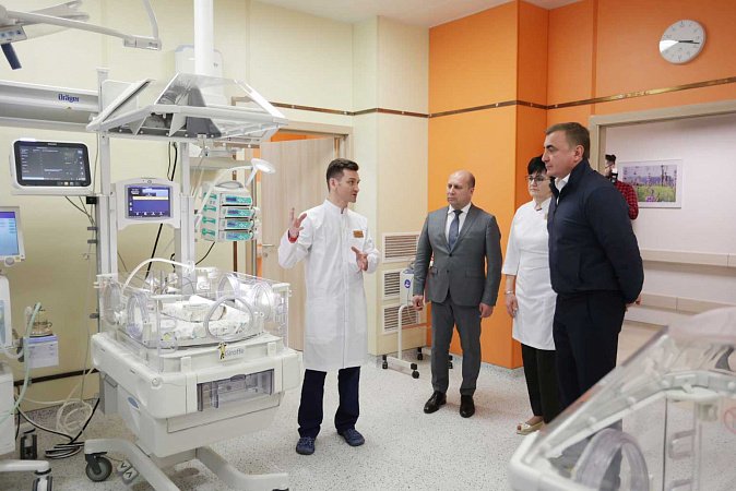 Алексей Дюмин посетил новый корпус перинатального центра