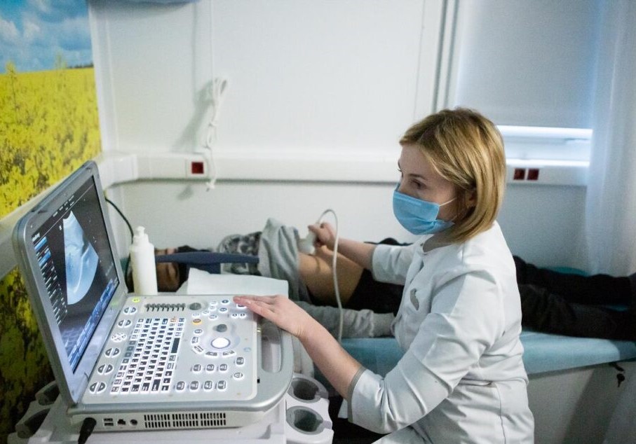 Врачи тульской областной больницы проверили здоровье жителей Кимовского района