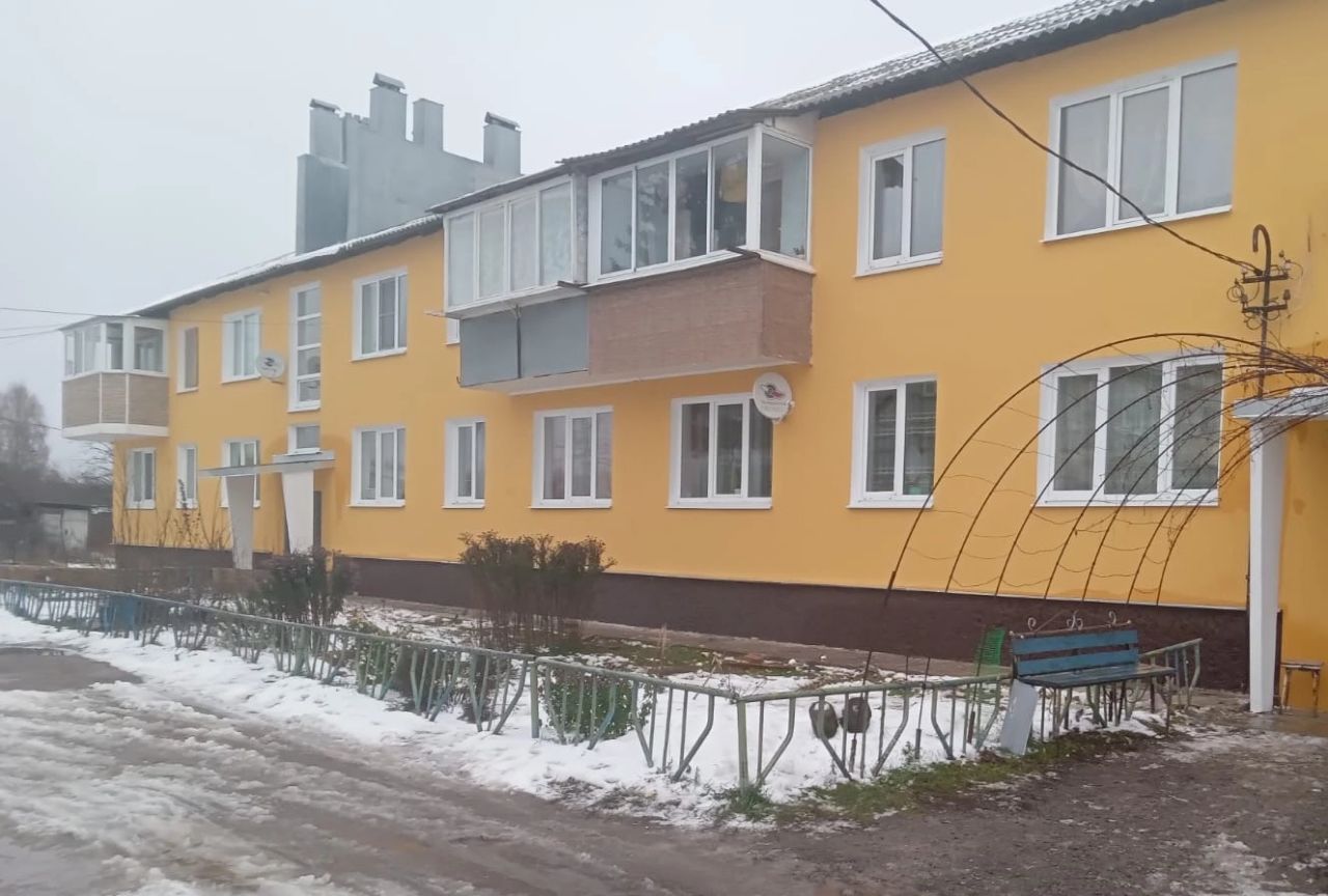 В рамках проекта "Народный бюджет - 2022" отремонтирован фасад дома №10 в поселке Юбилейный Щекинского района.