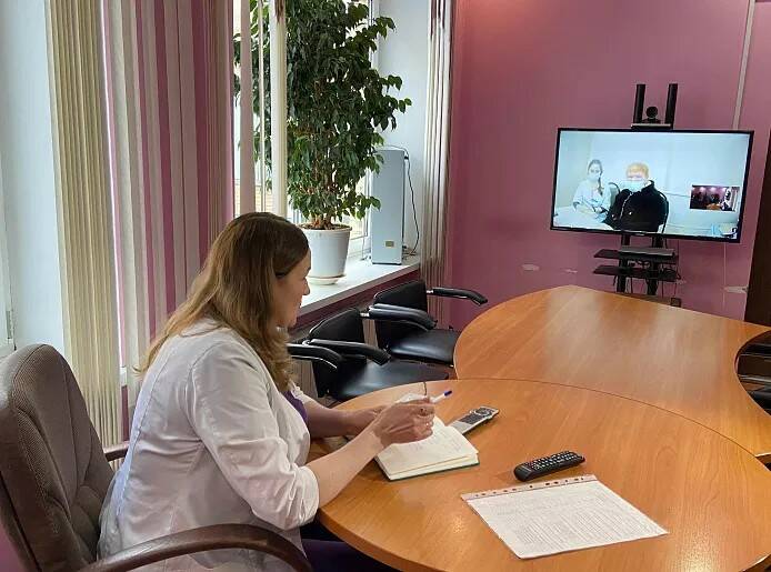 Новомосковские кардиологи консультируют жителей отдаленных населенных пунктов