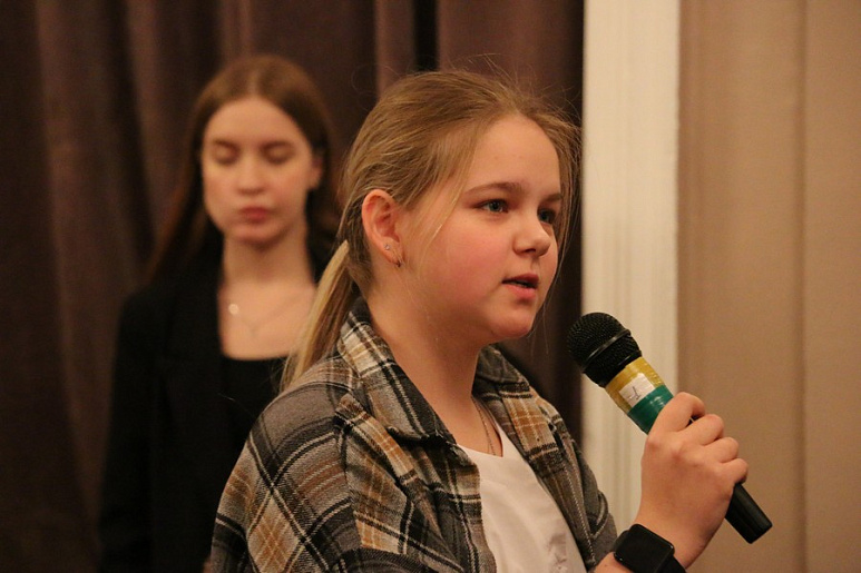 Школьникам Новомосковска рассказали о перспективах работы в медицине